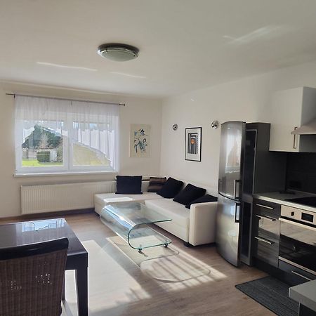 Apartman Ptice Esterno foto